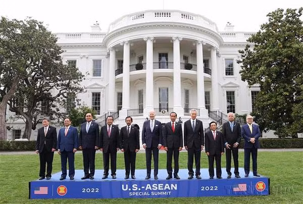 56 aniversario de ASEAN: Construir una comunidad unida y resiliente ảnh 2