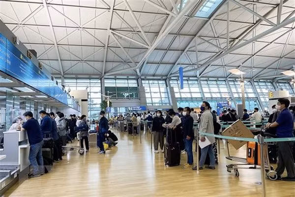 Corea del Sur mejora retraso de vuelos a Da Nang de Vietnam ảnh 1