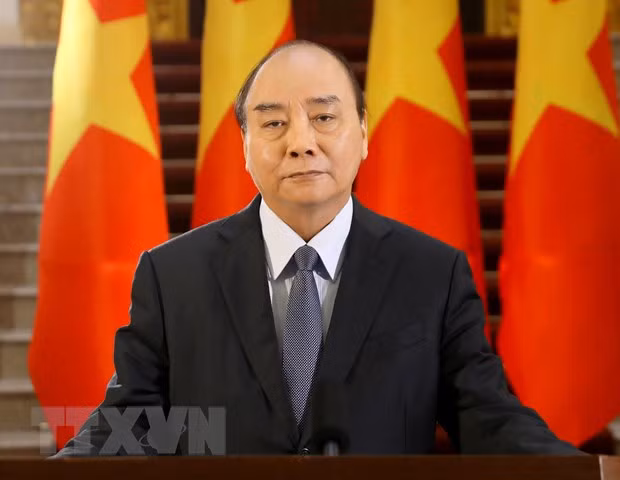 Premier de Vietnam exige velar por cumplimiento de medidas en lucha contra el COVID-19 ảnh 1