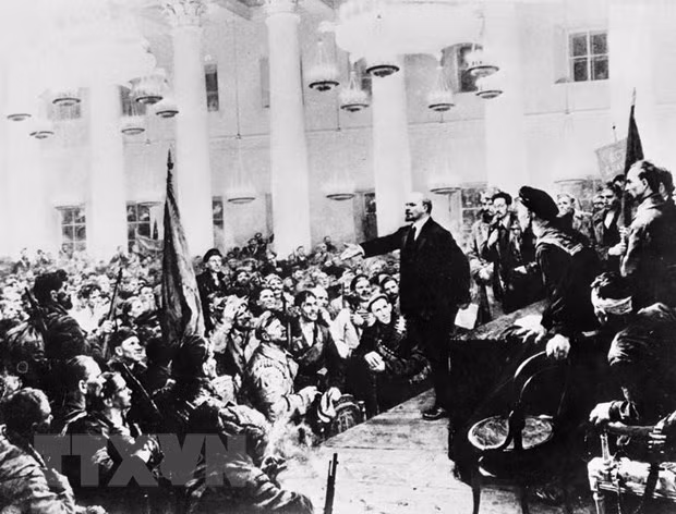 Celebran en Vietnam seminario virtual sobre valor del pensamiento de Lenin ảnh 1