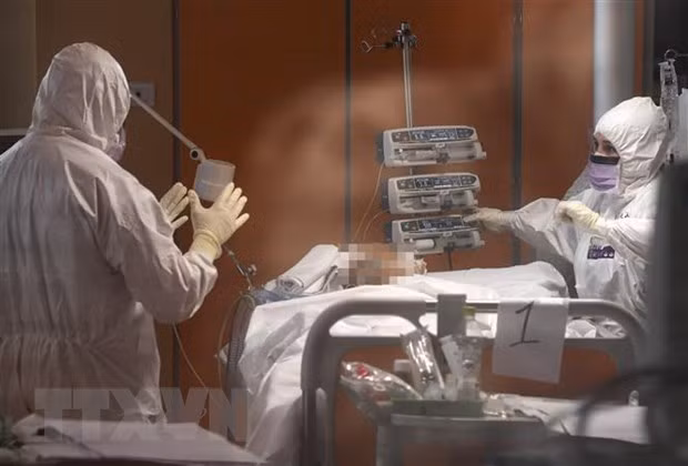 Embajador italiano agradece apoyo de Vietnam en lucha contra coronavirus ảnh 1