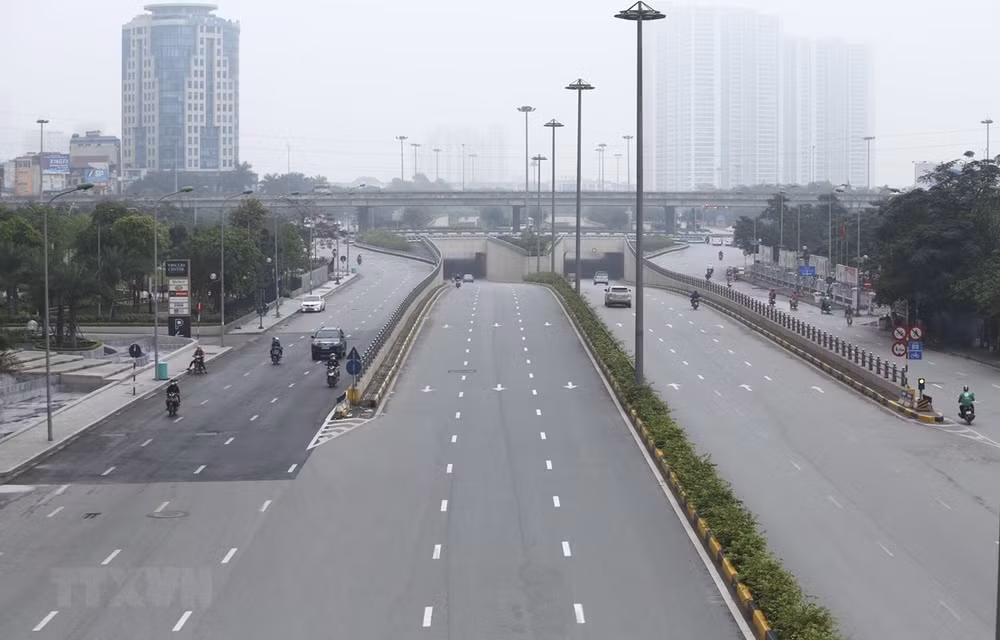 Premier vietnamita prolonga medidas de distanciamiento social en 12 localidades ảnh 1 Premier vietnamita prolonga medidas de distanciamiento social en 12 localidades ảnh 1