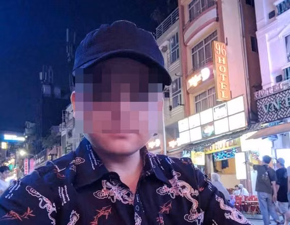 Encuentran a turista colombiano que huyó de área de aislamiento ảnh 1