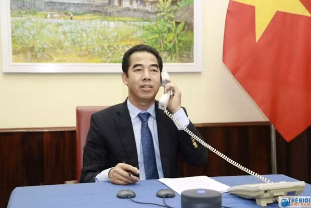 Vietnam y Reino Unido por mejorar cooperación contra COVID-19 ảnh 1
