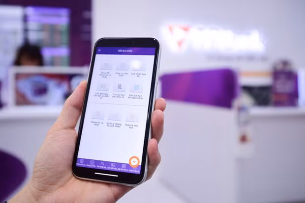 Impulsan el pago electrónico para impedir la propagación del COVID-19 en Vietnam ​ ảnh 2