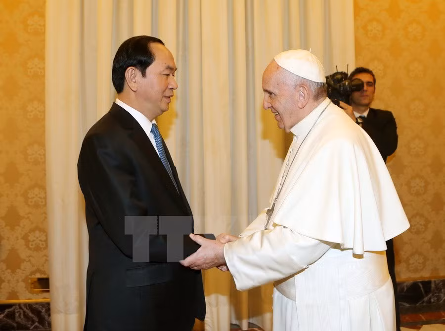 El Vaticano aspira a promover nexos con Vietnam, dijo Papa Francisco ảnh 1