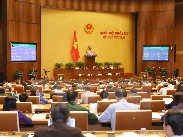 Parlamento de Vietnam aprueba resolución sobre empleo piloto de visado electrónico ảnh 1