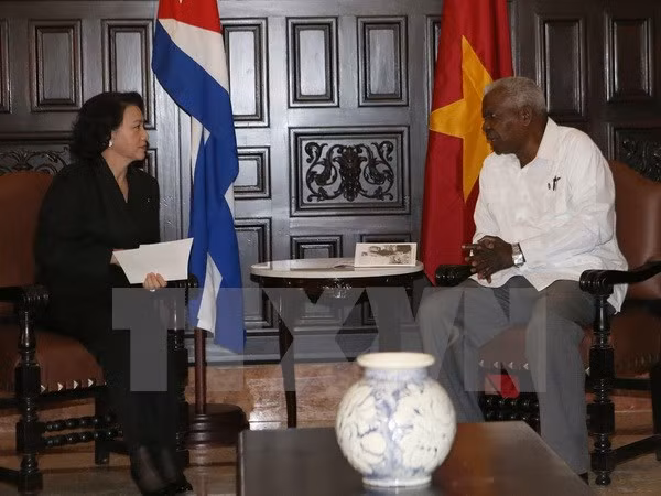 Presidenta parlamentaria de Vietnam continúa agenda en La Habana ảnh 1
