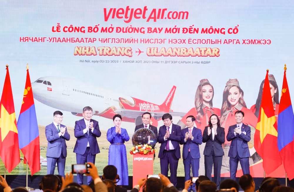 Vietjet inaugura nueva ruta que conecta Ulán Bator y Nha Trang ảnh 2