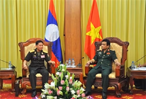 Destacan cooperación entre cuerpos de artillería de Vietnam y Laos ảnh 1
