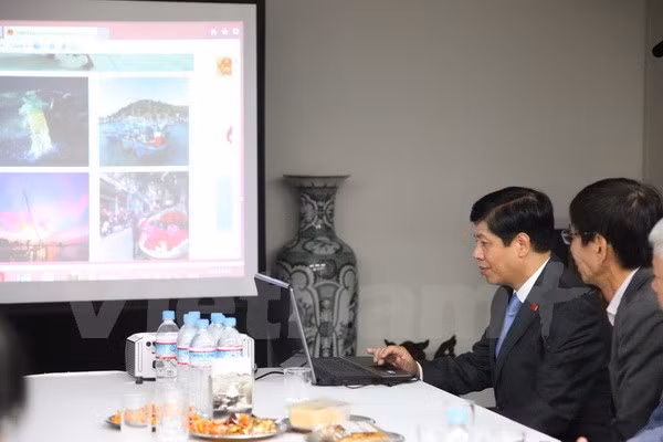 Embajada de Vietnam en Tokio inaugura página web en idioma japonés ảnh 1