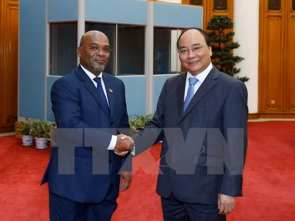 Fomentan Vietnam y Mozambique cooperación en transporte y comunicación ảnh 1