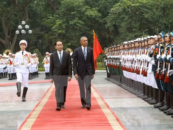 Presidente vietnamita recibe a Barack Obama en Hanoi ảnh 1