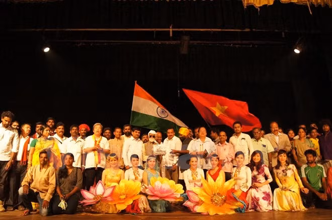 Intercambio cultural forja nexos entre pueblos vietnamita e indio ảnh 1