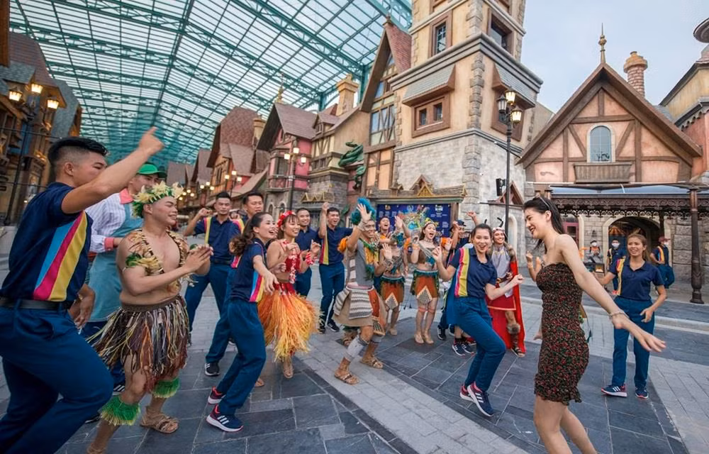 Año Nuevo Lunar dinamiza turismo vietnamita ảnh 1