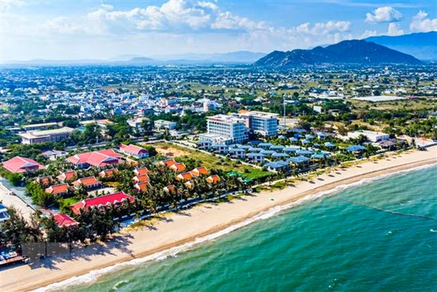 Número de turistas extranjeros a Vietnam aumenta casi 50 por ciento en febrero ảnh 1
