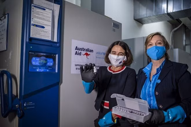 Australia cumple su compromiso de compartir 7,8 millones de dosis de vacuna COVID-19 con Vietnam ảnh 1