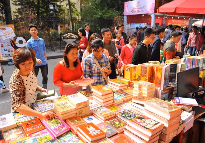 Gobierno vietnamita promueve hábito de lectura ảnh 1
