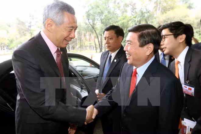 Primer ministro de Singapur destaca nexos comerciales con Vietnam ảnh 1