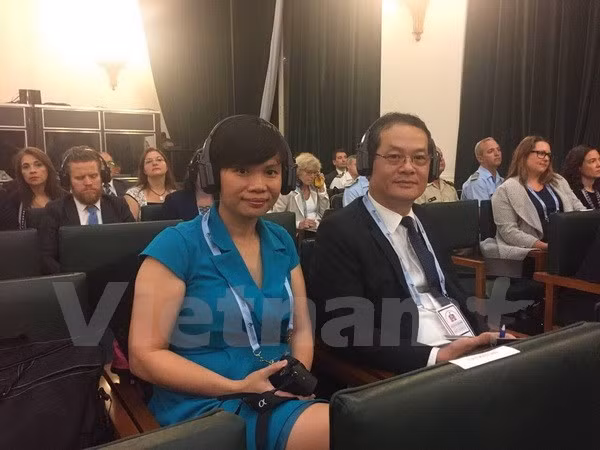 Vietnam asiste a Conferencia Internacional sobre Escuelas Seguras en Argentina ảnh 1