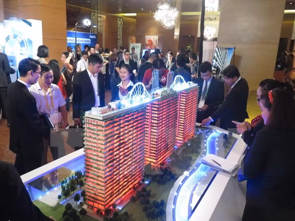 Aumento de tasa de interés podría afectar a mercado inmobiliario en Vietnam ảnh 1
