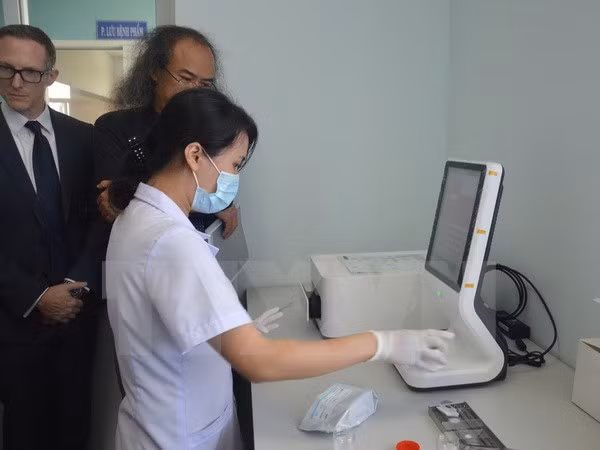 Vietnam aplica prueba de detección del receptor de factor de crecimiento epidérmico ảnh 1