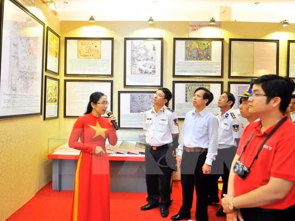 Efectúan exposición sobre soberanía de Vietnam en Hoang Sa y Truong Sa ảnh 1
