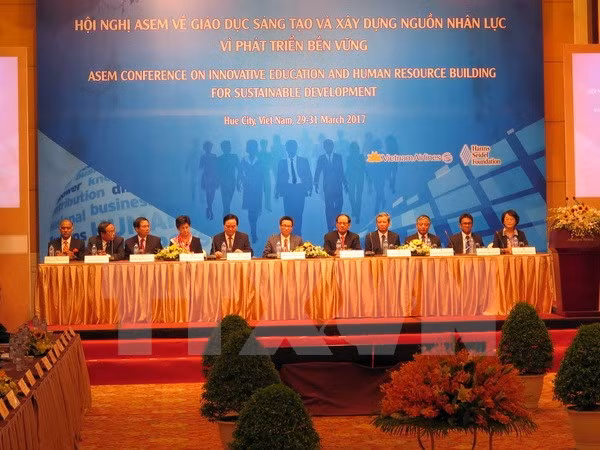 Concluye en Vietnam conferencia de ASEM sobre educación innovadora ảnh 1