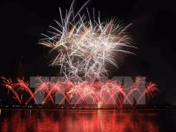 Preparan múltiples actividades en Festival de arte pirotécnico en Da Nang ảnh 1