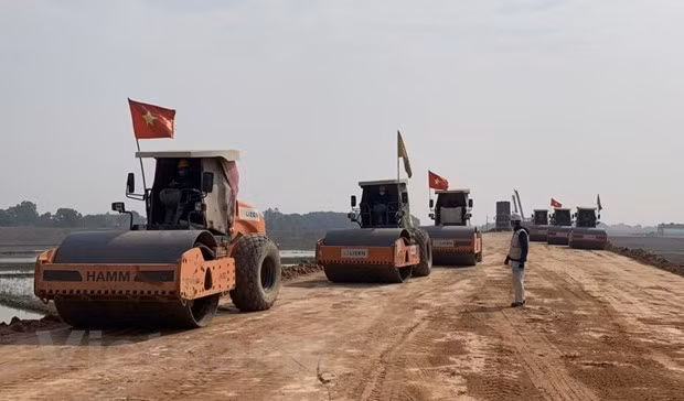 Políticas de desarrollo infraestructural requieren cambios cruciales ảnh 2