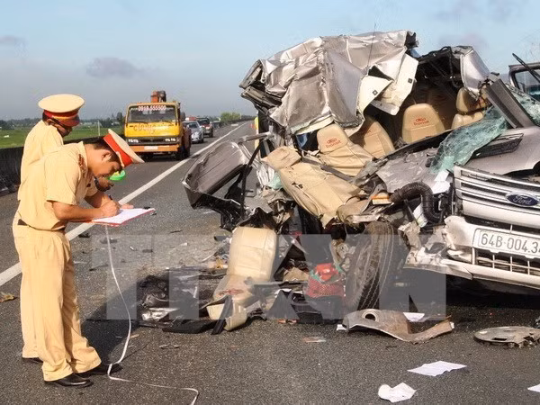 Reducen accidentes de tráfico en primeros días feriados en Vietnam ảnh 1