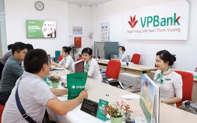 Agencia Moody's eleva calificaciones crediticias a numerosos bancos vietnamitas ảnh 2