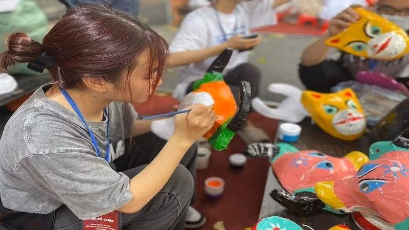 Casco antiguo de Hanói se une al Festival del Medio Otoño ảnh 1