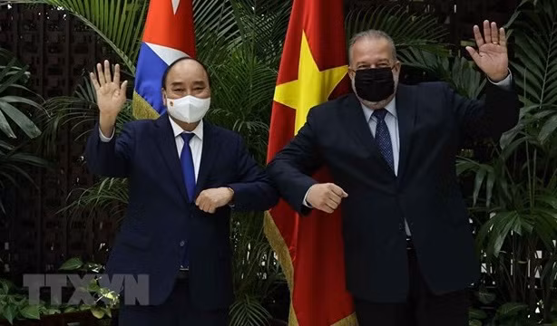 Visita de premier cubano impulsa relaciones con Vietnam, afirma embajador vietnamita ảnh 2