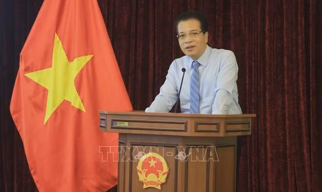 Embajada de Vietnam en Rusia impulsa la diplomacia de las vacunas ảnh 1