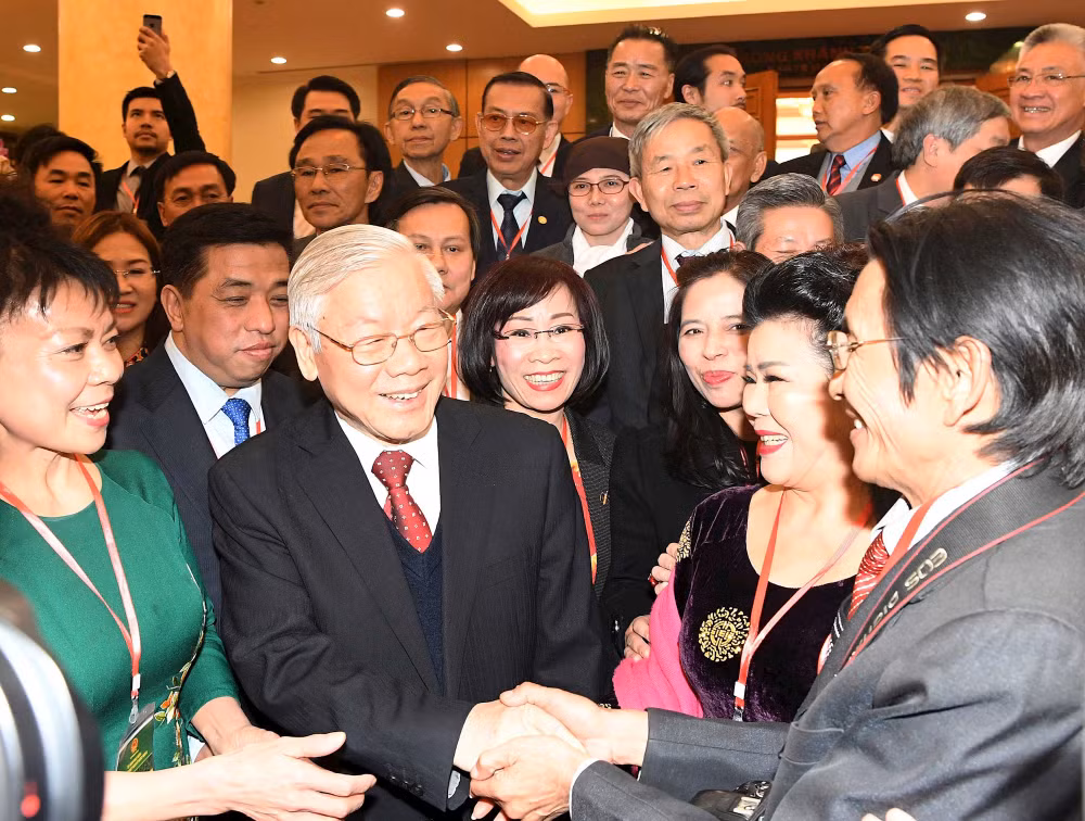 Vietnam por mejorar eficiencia de política para vietnamitas residentes en el exterior ảnh 1