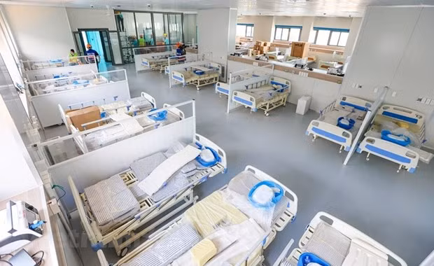 Hanoi pondrá en funcionamiento hospital de tratamiento de pacientes del COVID-19 con 500 camas ảnh 1