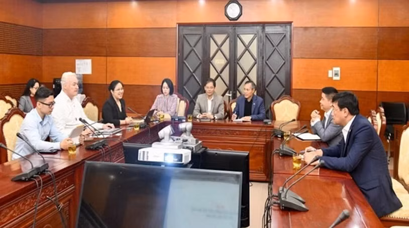 Vietnam y Bélgica promueven cooperación en deportes ảnh 1