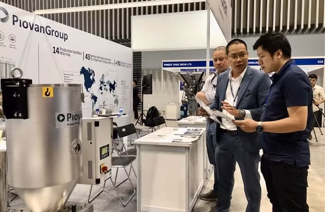 Inauguran exposición de plástico y caucho en Ciudad Ho Chi Minh ảnh 2 Inauguran exposición de plástico y caucho en Ciudad Ho Chi Minh ảnh 2