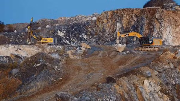 Intercambian soluciones de desarrollo sostenible de tierras raras en Vietnam ảnh 1