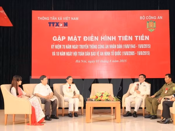 Apoya VNA labores de fuerza policíaca nacional ảnh 1