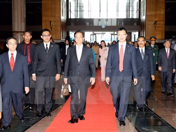 Premier vietnamita inicia visita a Malasia ảnh 1