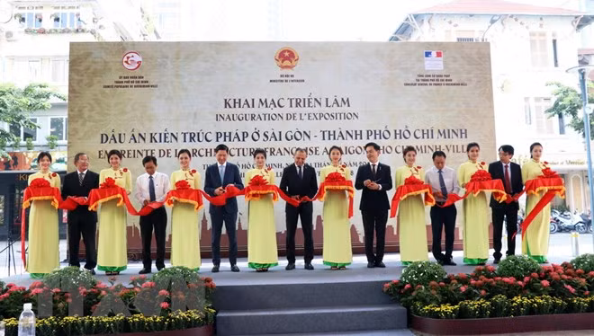 Inauguran en Ciudad Ho Chi Minh exposición sobre arquitectura francesa ảnh 1