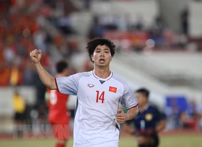 Vietnam derrota 3-0 a Laos en su primer partido de Copa AFF Suzuki ảnh 1