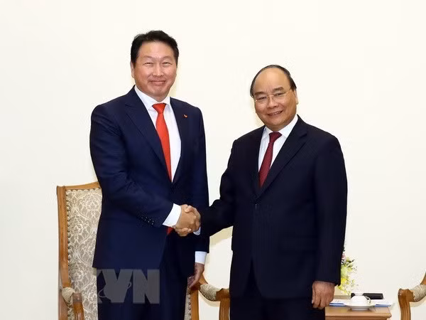 Premier de Vietnam pide a inversores coreanos expandir sus operaciones en Hanoi ảnh 1