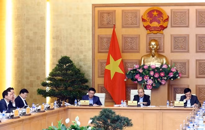 Premier de Vietnam insta a trazar objetivos más altos para desarrollo socioeconómico en 2019 ảnh 1