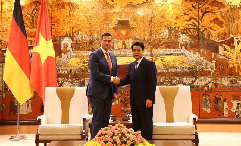 Hanoi abre puertas a inversores alemanes, afirma presidente del gobierno municipal ảnh 1