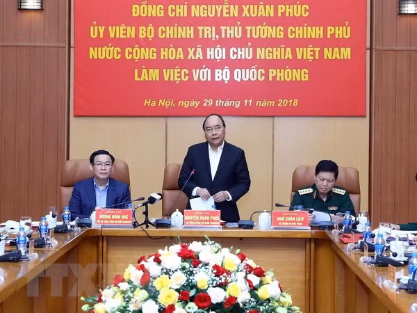 Premier de Vietnam insta a fortalecer salvaguardia de la Patria ảnh 1