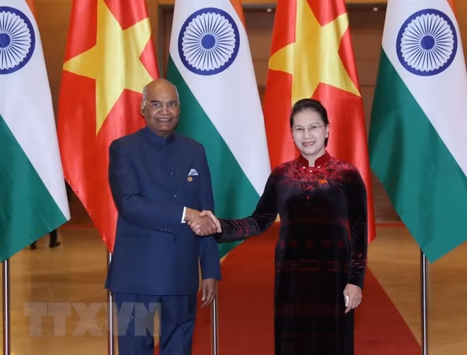 La India concede importancia a la asociación estratégica integral con Vietnam, afirma Presidente ảnh 1