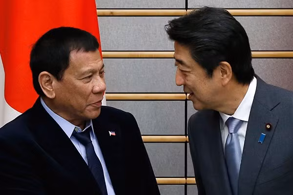 Filipinas y Japón prometen mantener libertad de navegación en Mar del Este ảnh 1